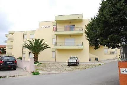 Appartamenti Le Maree 马达莱纳 公寓式酒店